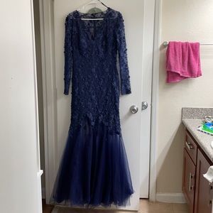 Tadashi Shoji Flower Formal Dress